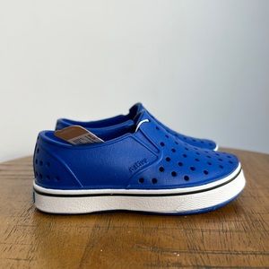 New | Toddler Native Miles Slip-On Shoe in Blue Size 7